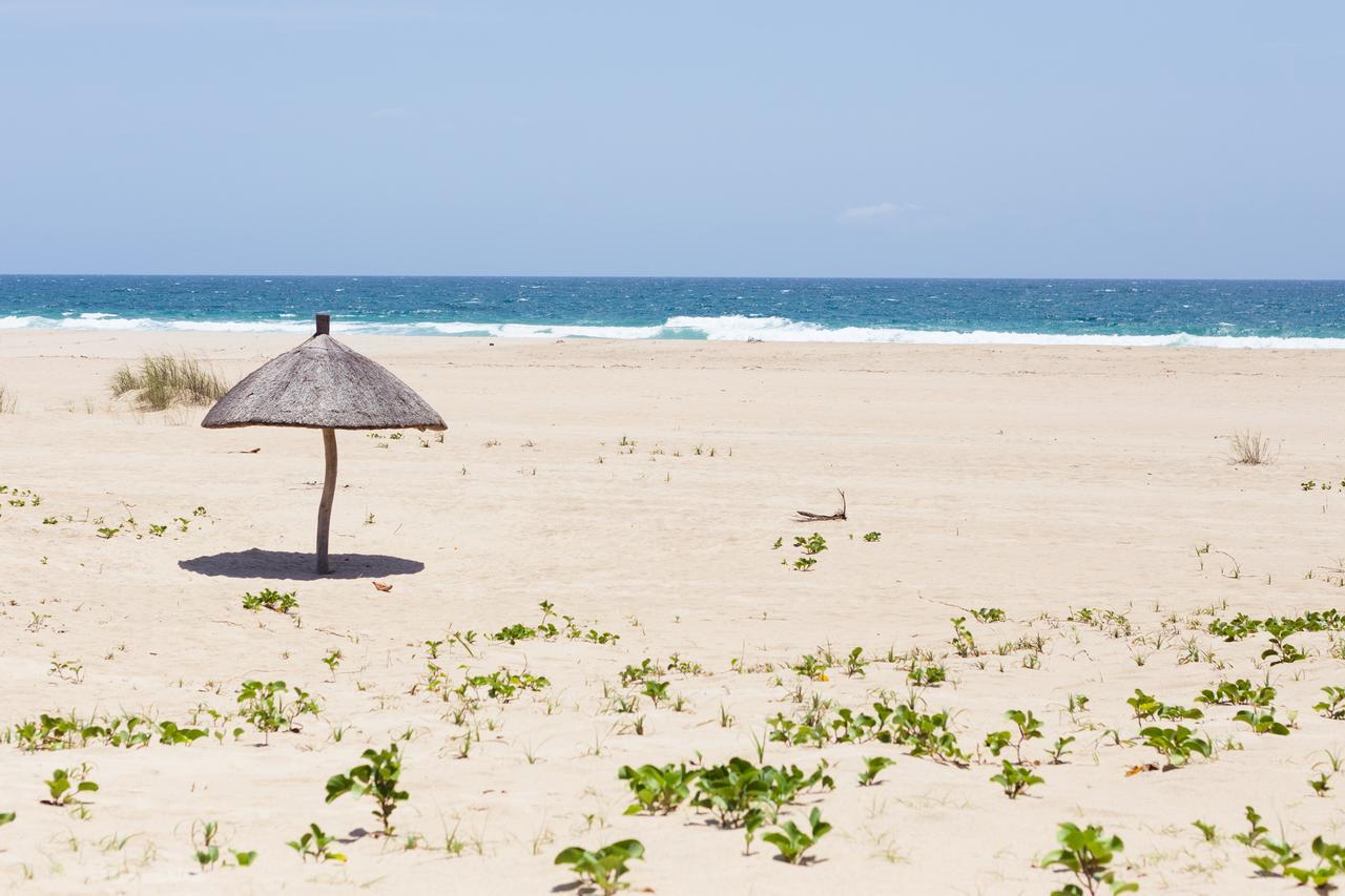 Barra Beach Club Inhambane Exterior photo