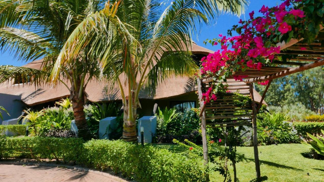 Barra Beach Club Inhambane Exterior photo